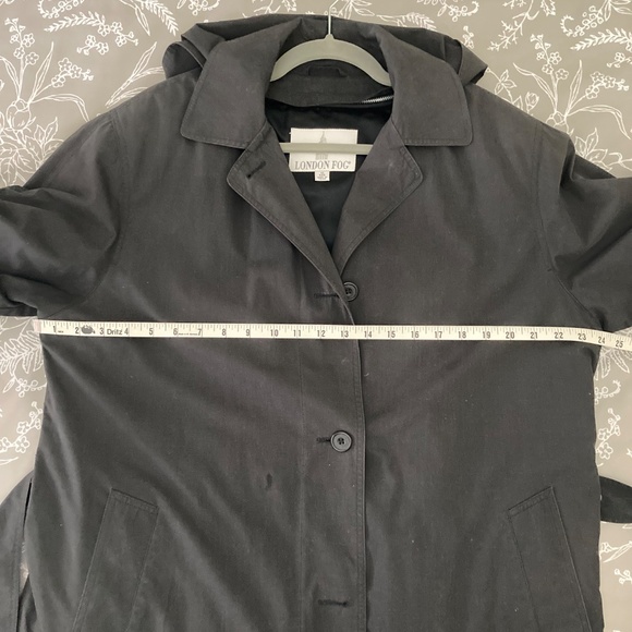 London Fog Trench with removable lining - Picture 6 of 8